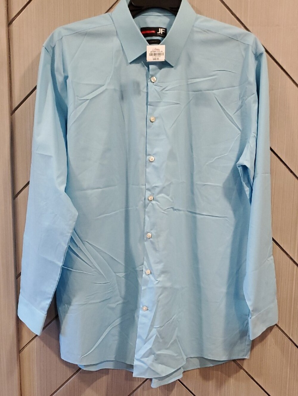 Men's Light Blue Dress Shirt with Spread Collar - Picture 2 of 4